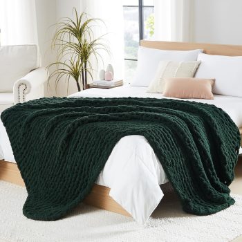 Chunky Knit Blanket Throw - Soft Chunky Throw Blanket 50x60: 100% Hand Kintted Chenile Crochet Throw Blanket for Couch - Large Cable Knit Chunky Blanket for Home Decor(Olive Green)